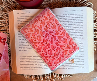 Hearts Pattern Kindle Insert