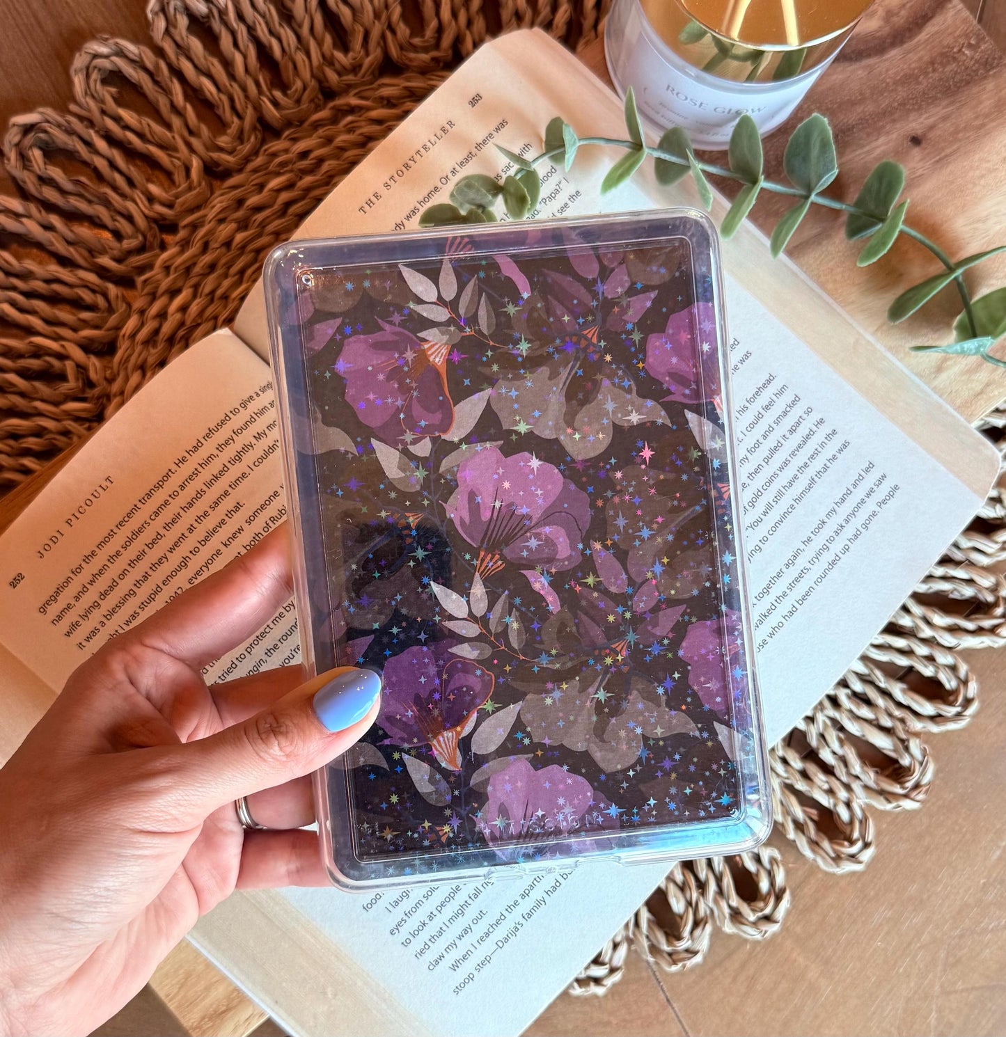 Moody Floral Inspired Kindle Insert